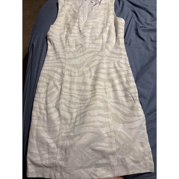 Leggiadro Women White Animal Stripe B Neck Sleeveless Dress Size 2 - Picture 1 of 8